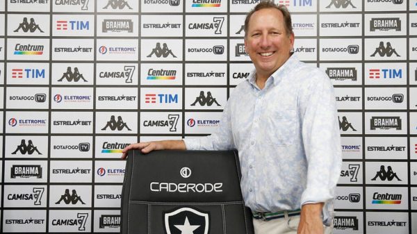 John Textor criticou a postura do Botafogo